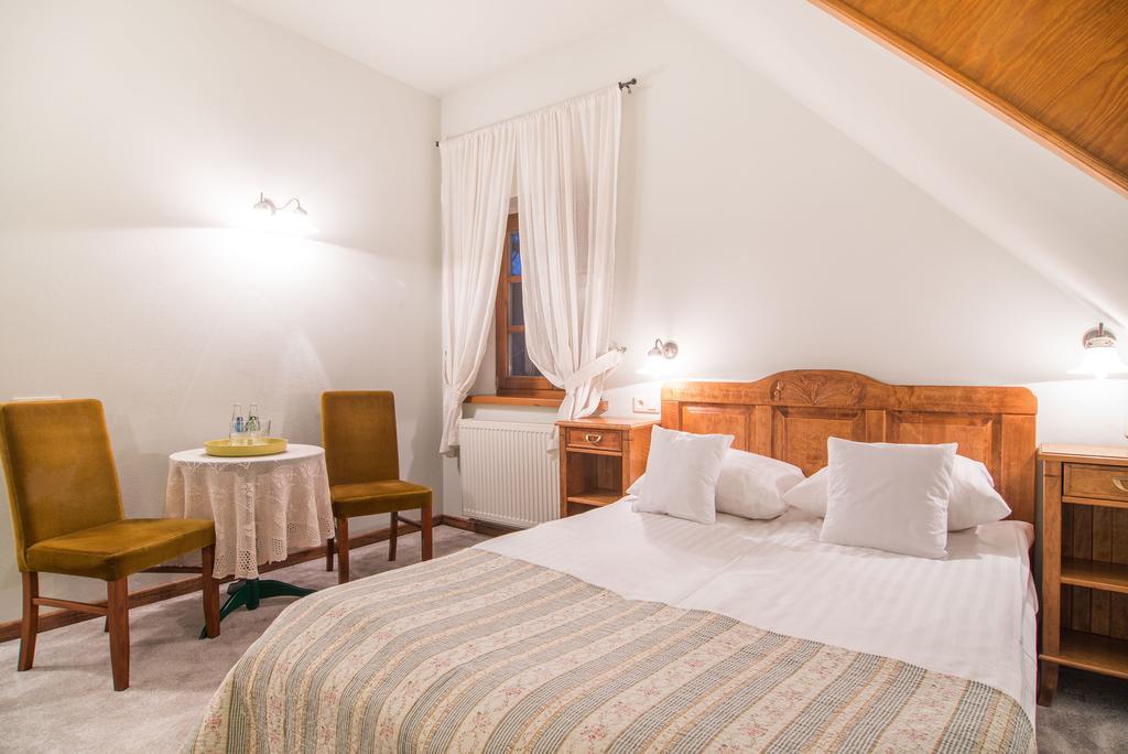 Folwark Walencja Hotel Kazimierz Dolny Bagian luar foto